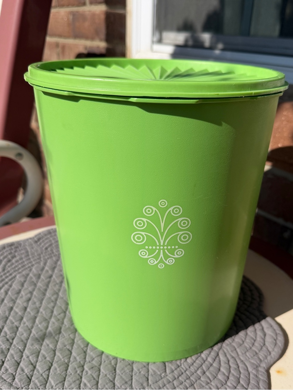 Tupperware Large Lime Green Food Storage Container with Decorative Logo